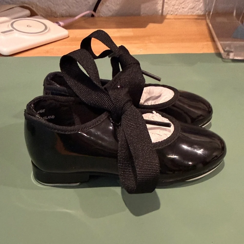 Capezio Black Patent Leather Girls Dress Shoes with Ribbon Straps